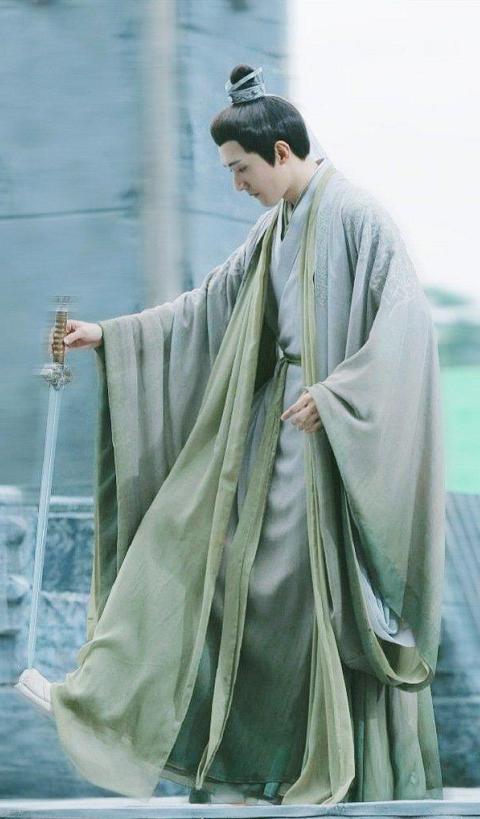 那些你没看过的照片,片场可可爱爱的刘学义,到底是什么大宝贝!