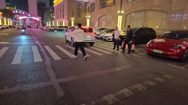 小鹏车主春节返乡潮，汕头现多款车型聚集