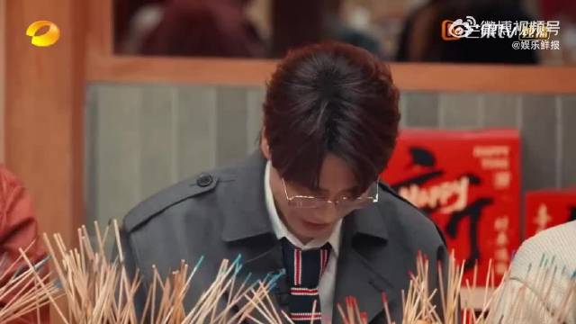 王铮亮画二围马逗笑苏有朋张远