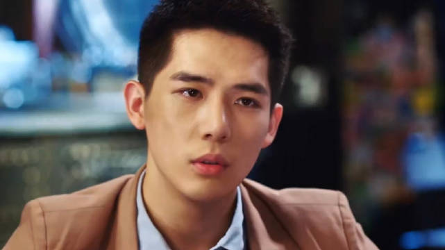 胡一天李一桐杨紫李现新剧《我的时代你的时代》三兄弟打闹日常曝光