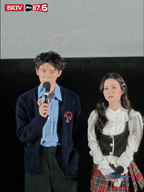 周翊然谈《江湖夜雨十年灯》双角色差异，常宁懵懂慕清宴有城府