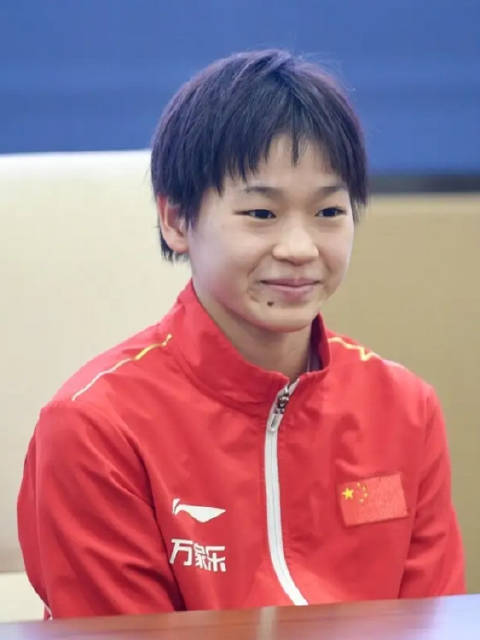 全红婵直播澄清未荒废学业，坦言喜欢打游戏