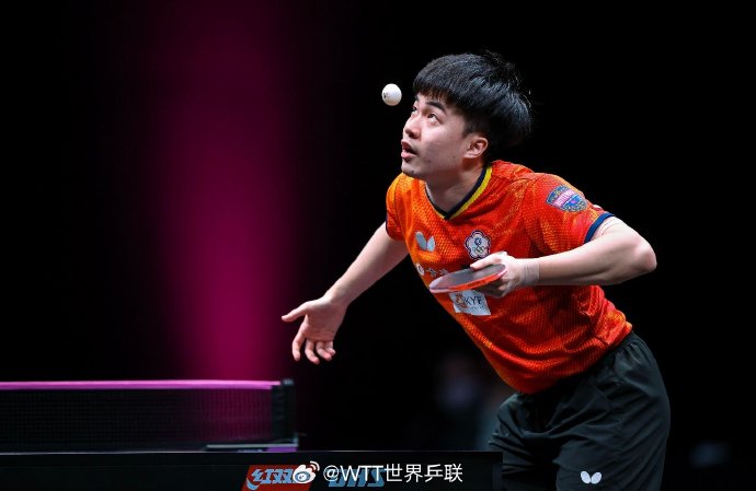 林昀儒在半决赛将对阵哪位选手？两人的过往战绩如何？