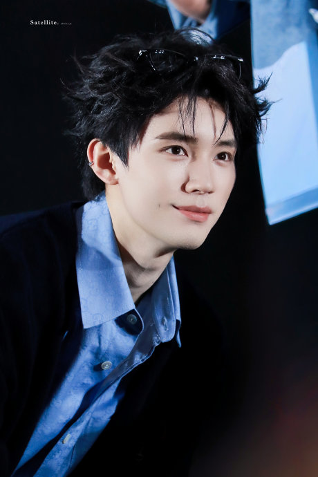 周翊然凭“绿茶小狗”逆袭！魔教少主刷新古偶人设天花板