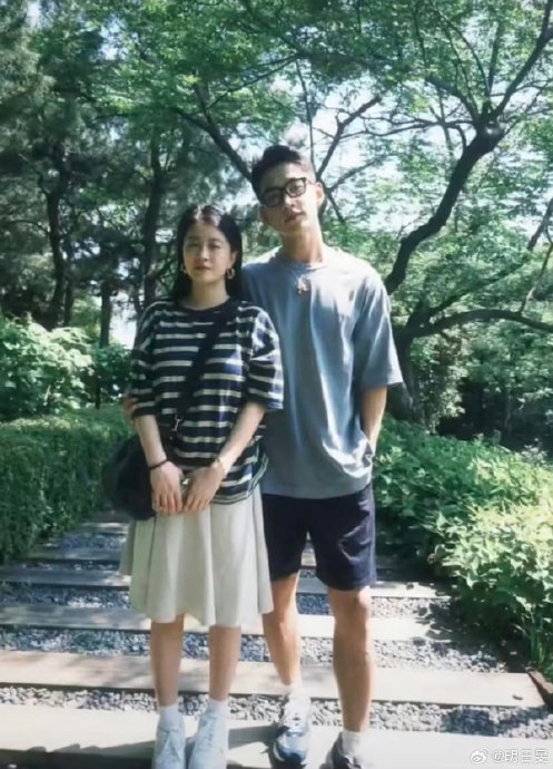 李嘉格与前夫车澈的婚姻状况及离婚原因是什么？