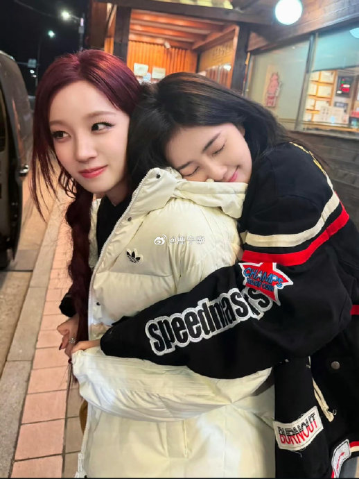 李晨、郑恺等成员去韩国看宋雨琦演唱会，他们私下的关系有多好？