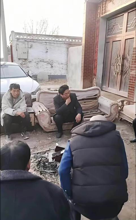 大衣哥女儿嫁朴实人家，陪嫁房车20万嫁妆