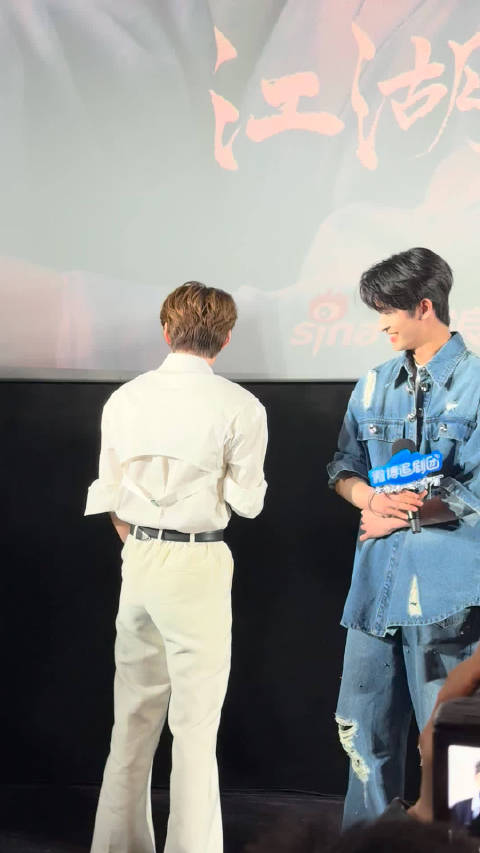 现场，边天扬回应是周翊然陪嫁的这个说法