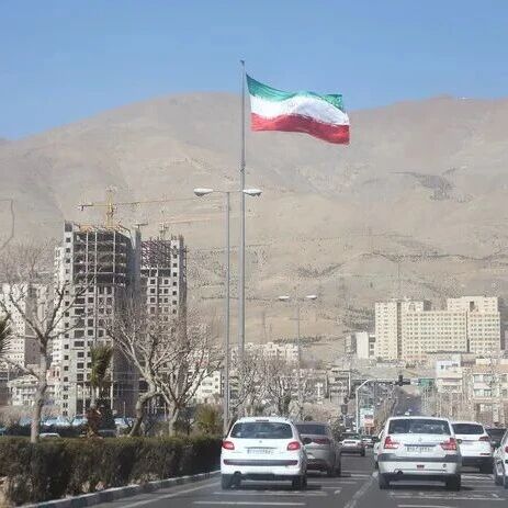 多国撤人，航母抵以！美伊要打了吗？