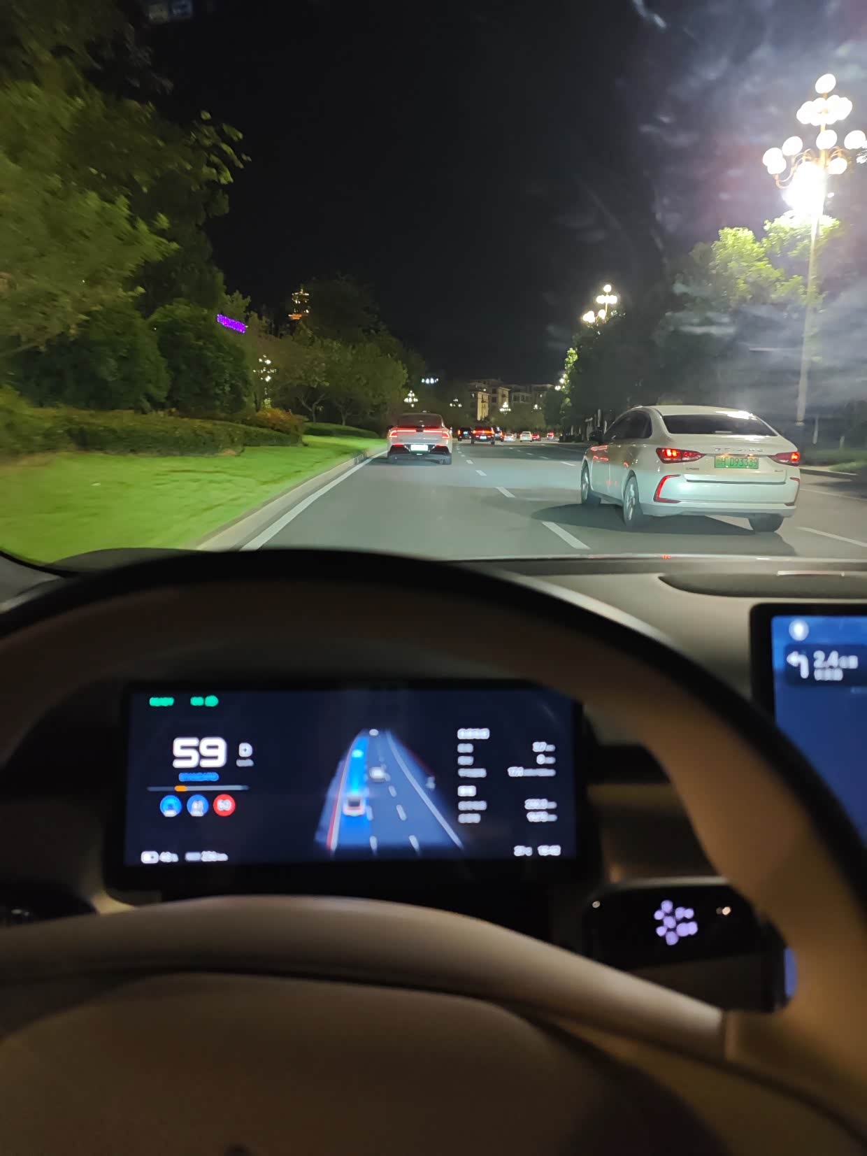 小鹏P7灯光全攻略!从基础操作到智能玩法,新手也能秒上手