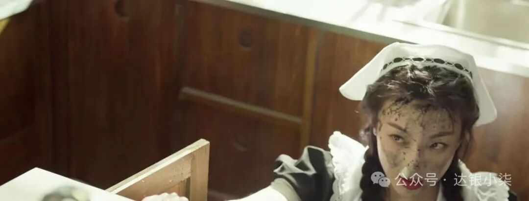 《玫瑰丛生》才播4集热度破21000,蒋欣令观众成功入坑,国产都市剧又出黑马