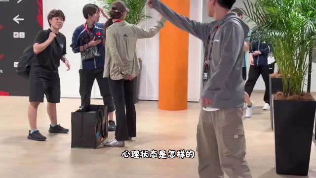 曼昱申裕斌 中文，小马哥说乒乓