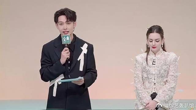 复活表演最喜欢凯丽，李莎旻子，汪小敏！