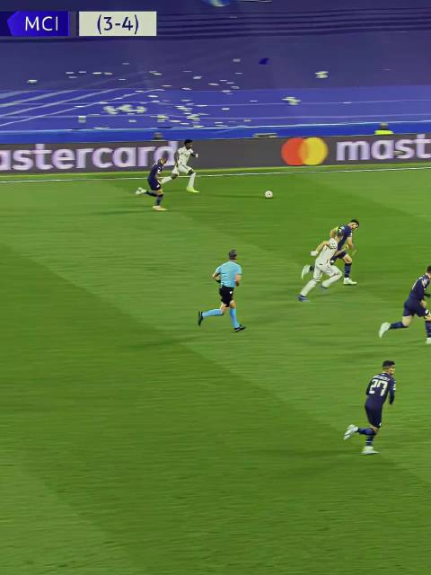 “你走后 来了一位年轻人 很像你”