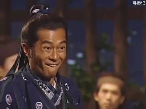 寻秦记，小伙随意一下就将箭投进酒壶获得美人