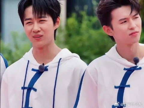 欧罗巴的夏天 我颠呐！这一段预言了啊