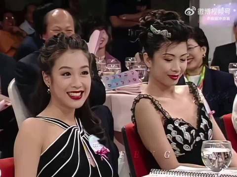 那些年选美台下的镜头！不得不说钟丽缇年轻时真的好漂亮，好明艳