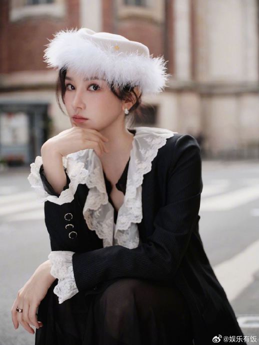 陈小纭米兰首秀生图能打！复古名伶风惊艳，凭实力获封“免检”