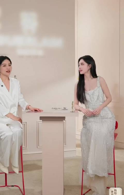 孟子义直播自曝两年仅休假2天