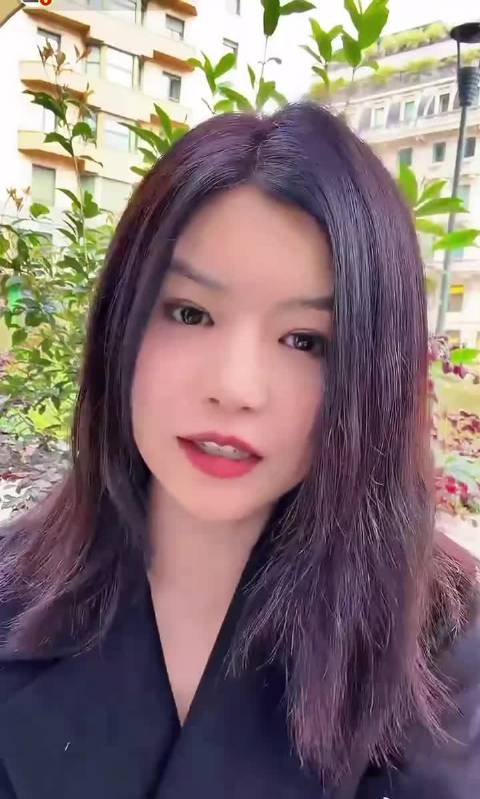 陈妍希李钟硕余承恩米兰时装周同框