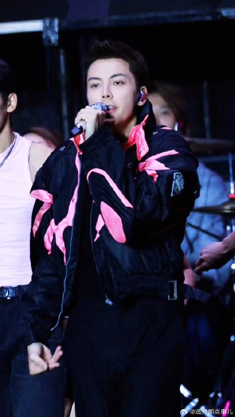 陈伟霆音乐节唱跳直拍，跳舞太帅了！将参加1220泸州音乐