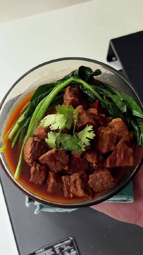 红烧牛肉面 男人会做饭 帅过彭于晏