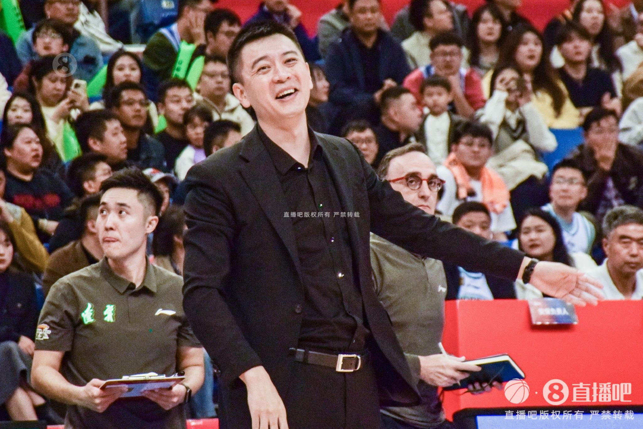 啥时候解说辽宁？杨鸣将担任俱乐部杯半决赛上海vs山东解说嘉宾