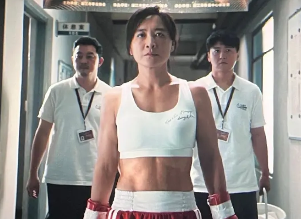 评分3.4的烂片获奖了,成龙的《传说》成为最佳影片