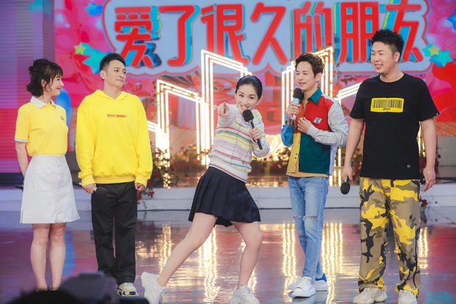 《快本》主推丁程鑫，快乐家族全员配合宣传，谢娜做法凸显高情商