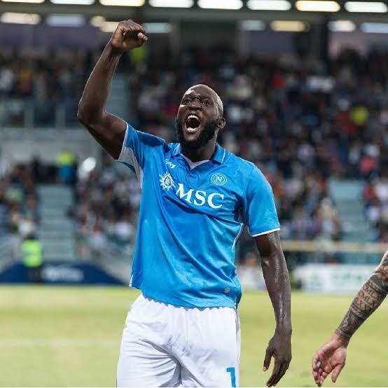 卢卡库打入个人本赛季首球，帮助那不勒斯读秒绝杀维罗纳