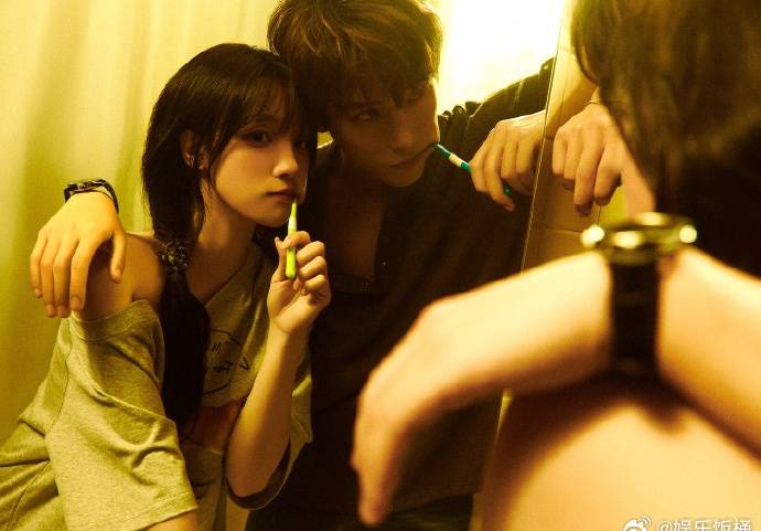 宋雨琦特别感谢王安宇出演新歌MV啦，这背后的故事超甜，快来看看_合作_小时_指尖