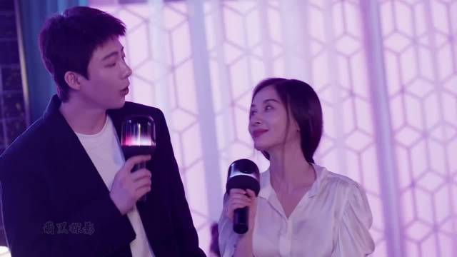 玫瑰丛生：从偷偷调静音开始，感情就变味了