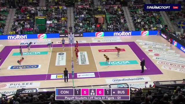 加比与朱婷相撞