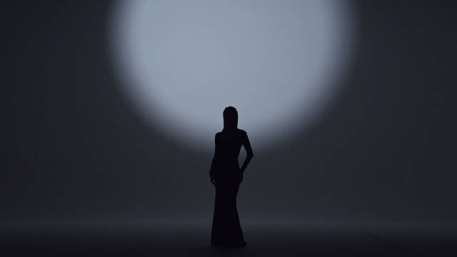 施华洛世奇官宣佘诗曼为代言人，四度视后闪耀加持