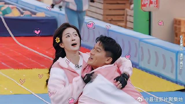 又磕到了！白鹿冲向欧豪怀里，举高高简直甜炸了