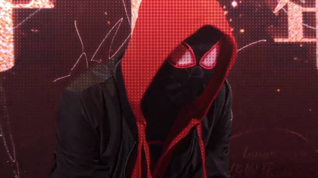 面具之下是一张伟大的脸