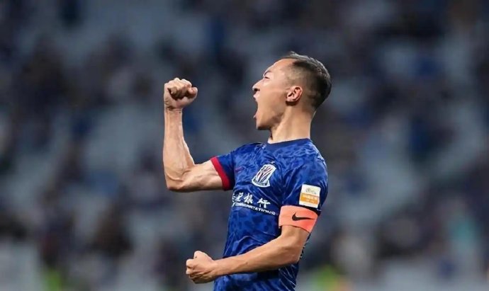 吴曦在2025赛季为上海申花贡献了哪些关键数据，刷新了哪些个人纪录？