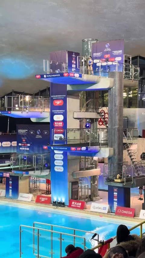 蒋林静再现水花消失术，陈芋汐搭档更迭坚守跳台