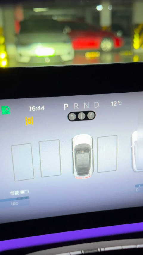 “嘿奥迪，关闭所有灯光”，看看E5怎么回应