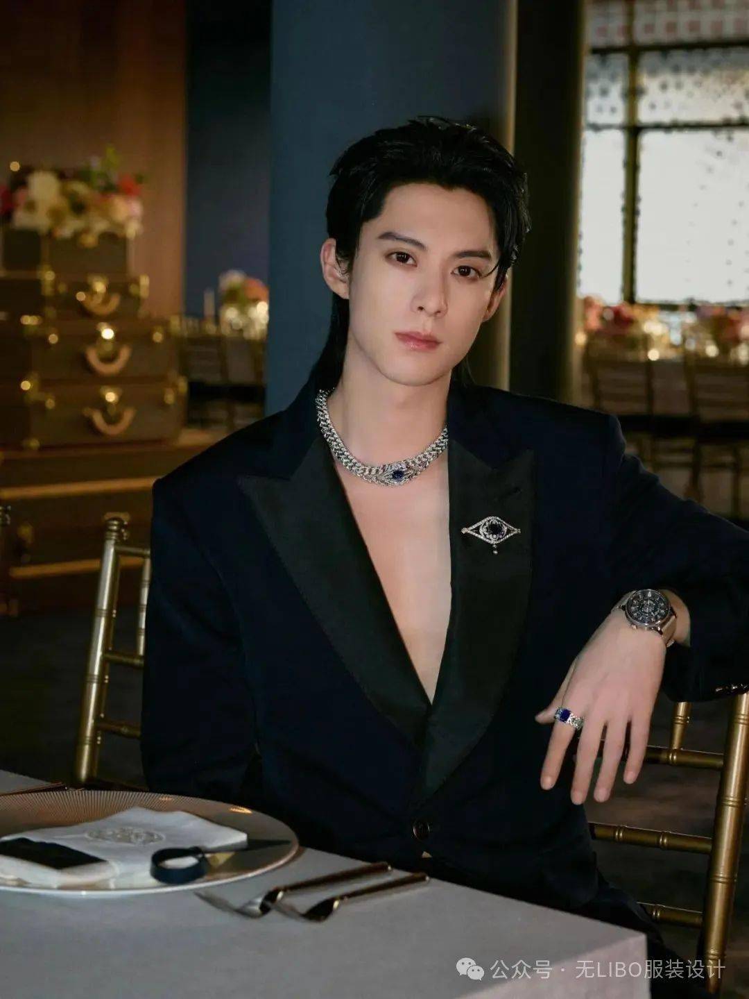 95后蓝血代言人诞生!王鹤棣吴磊又双叒拿下顶奢代言!