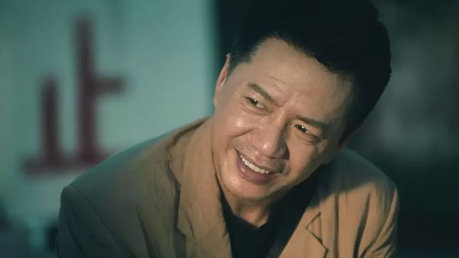 段奕宏，塑造今年国产剧最“疯”的主角