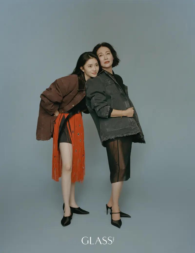 电影《灿烂的她》GLASS三月刊封面