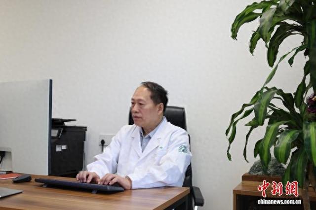 全国人大代表杨其峰:建议乳腺健康管理关口前移