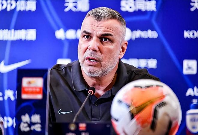 斯卢茨基的“超级杯之约”：申花风云再起？