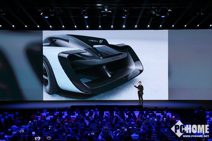 小米携手Gran Turismo发布首款VGT概念超级跑车