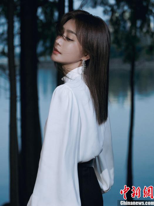 秦岚:婚姻水到渠成，不必强加于人-中国新闻网