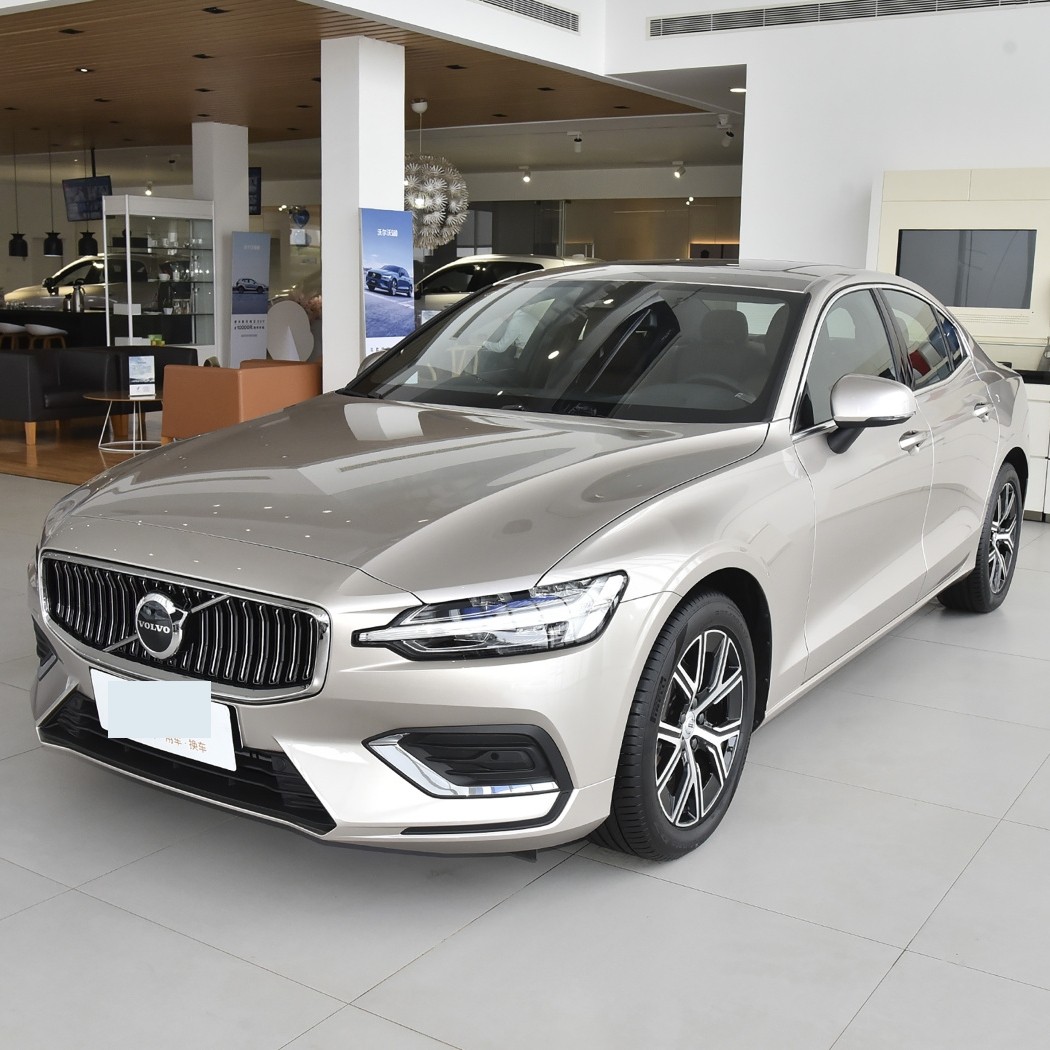 四秩以内优选：沃尔沃S60、林肯Z与小鹏P7三款中型三厢轿车深度解析