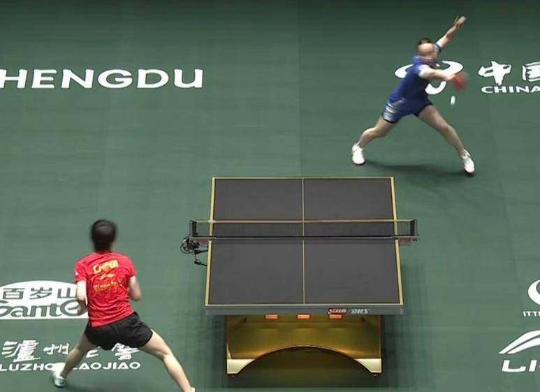 混团世界杯:王曼昱遇险!错失6局点被逆转，暴走11-2打崩伊藤美诚