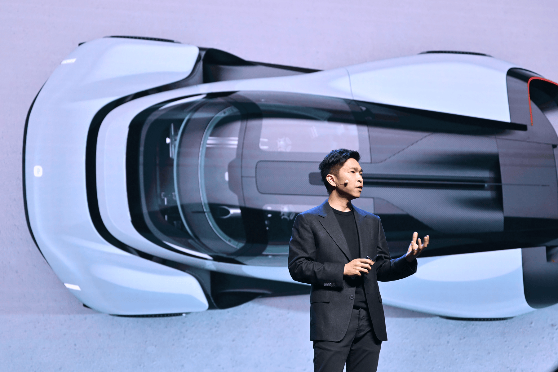 超跑来了！小米首款Vision GT概念车在巴塞罗那发布