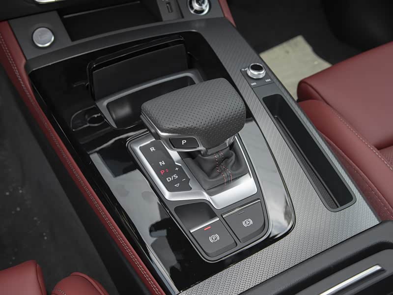 奥迪Q5L更换电子手刹成本高吗?